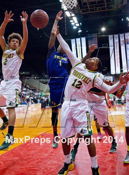 Thumbnail 1 in Roosevelt vs Fresno (CIF CS D3 Final) photogallery.
