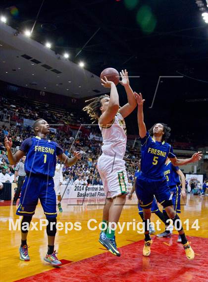 Thumbnail 3 in Roosevelt vs Fresno (CIF CS D3 Final) photogallery.