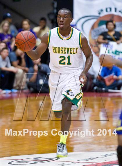 Thumbnail 1 in Roosevelt vs Fresno (CIF CS D3 Final) photogallery.