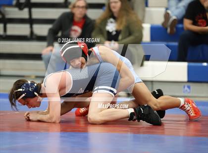 Thumbnail 2 in Carlmont @ Hillsdale photogallery.