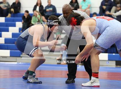 Thumbnail 1 in Carlmont @ Hillsdale photogallery.
