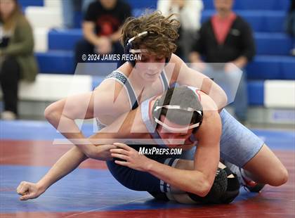 Thumbnail 1 in Carlmont @ Hillsdale photogallery.