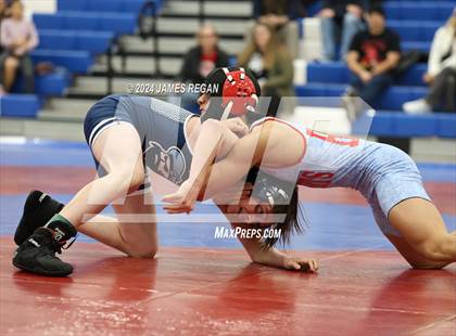 Thumbnail 1 in Carlmont @ Hillsdale photogallery.