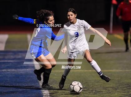 Thumbnail 2 in Charter Oak @ Diamond Ranch photogallery.
