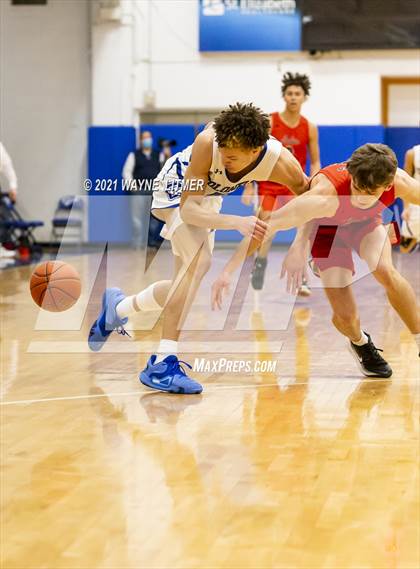 Thumbnail 3 in Indian Hill @ Covington Catholic photogallery.