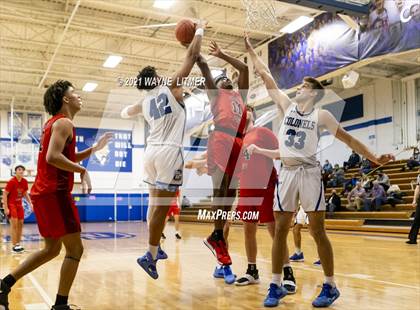 Thumbnail 3 in Indian Hill @ Covington Catholic photogallery.