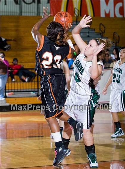Thumbnail 3 in Dobie @ Pasadena (McDonalds Texas Invitational) photogallery.