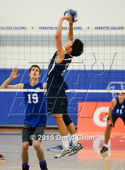 Thumbnail 3 in Saddleback Valley Christian vs. St. Margaret's (CIF-SS D4 Final) photogallery.