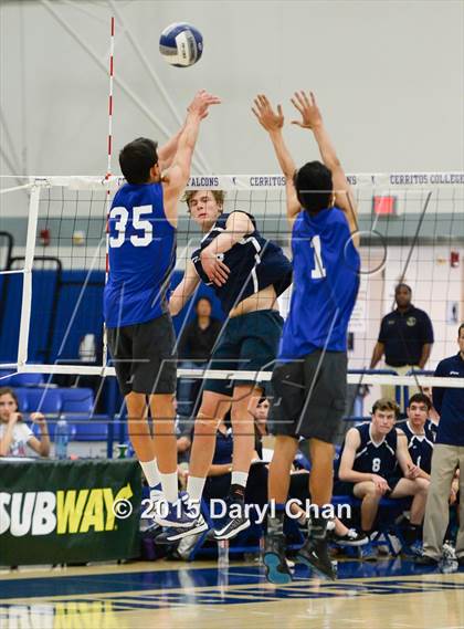 Thumbnail 2 in Saddleback Valley Christian vs. St. Margaret's (CIF-SS D4 Final) photogallery.