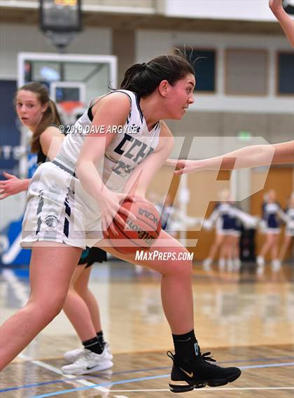 Thumbnail 1 in Farmington vs. Corner Canyon (UHSAA 5A Quarterfinals) photogallery.