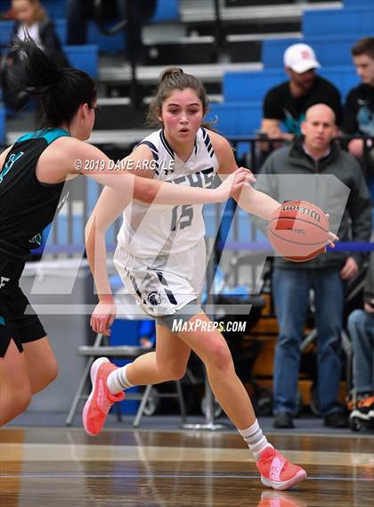 Thumbnail 3 in Farmington vs. Corner Canyon (UHSAA 5A Quarterfinals) photogallery.