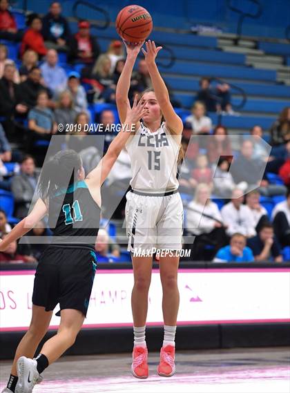 Thumbnail 2 in Farmington vs. Corner Canyon (UHSAA 5A Quarterfinals) photogallery.