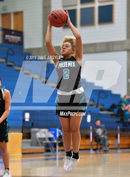 Thumbnail 3 in Farmington vs. Corner Canyon (UHSAA 5A Quarterfinals) photogallery.