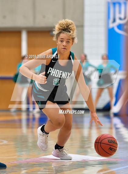 Thumbnail 3 in Farmington vs. Corner Canyon (UHSAA 5A Quarterfinals) photogallery.