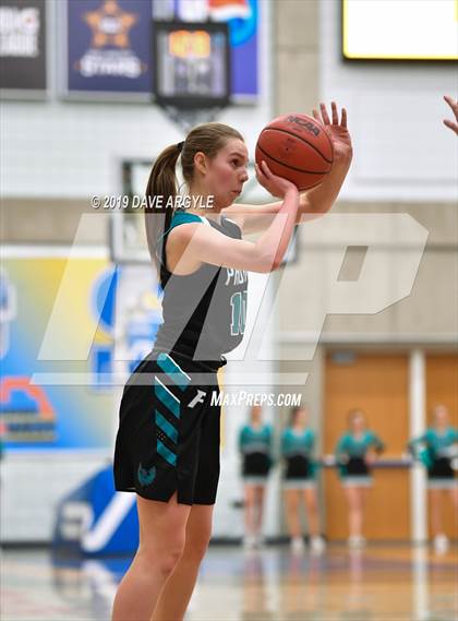 Thumbnail 2 in Farmington vs. Corner Canyon (UHSAA 5A Quarterfinals) photogallery.
