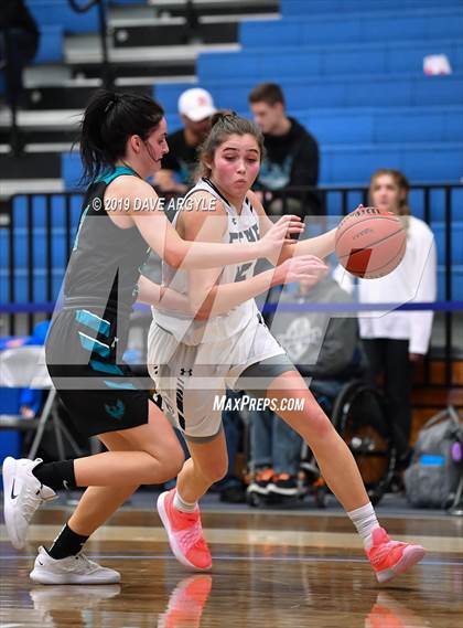 Thumbnail 1 in Farmington vs. Corner Canyon (UHSAA 5A Quarterfinals) photogallery.