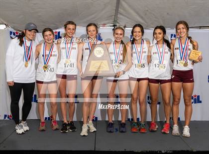 Thumbnail 1 in UIL Cross Country 3A Finals photogallery.