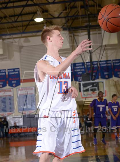 Thumbnail 2 in Lynwood @ Bishop Gorman (Tarkanian Classic) photogallery.