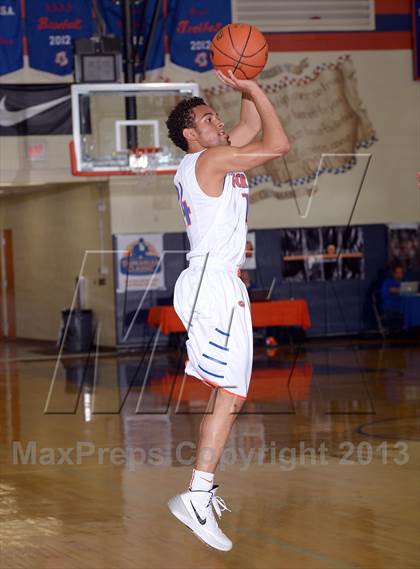 Thumbnail 2 in Lynwood @ Bishop Gorman (Tarkanian Classic) photogallery.