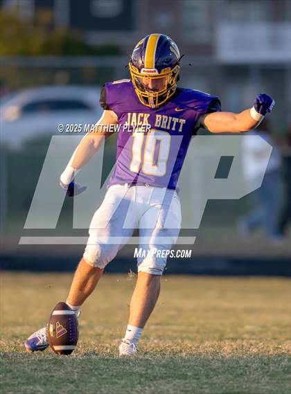 Thumbnail 3 in Hoggard @ Jack Britt photogallery.