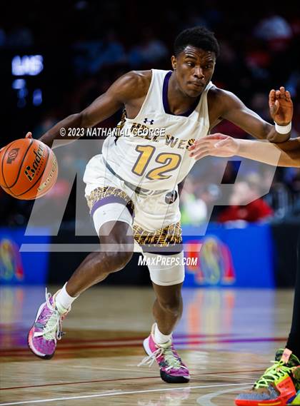 Thumbnail 3 in Bellevue West vs. North Star (NSAA Class A Quarterfinal) photogallery.
