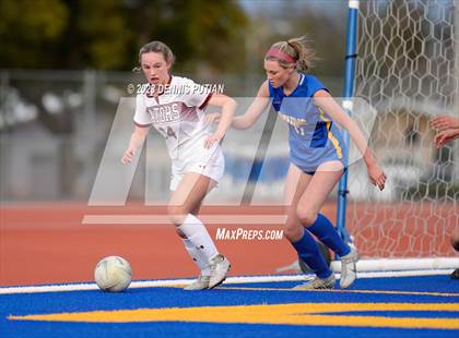Thumbnail 2 in Sacred Heart Prep @ Santa Clara (CIF CCS DII Quarterfinals) photogallery.