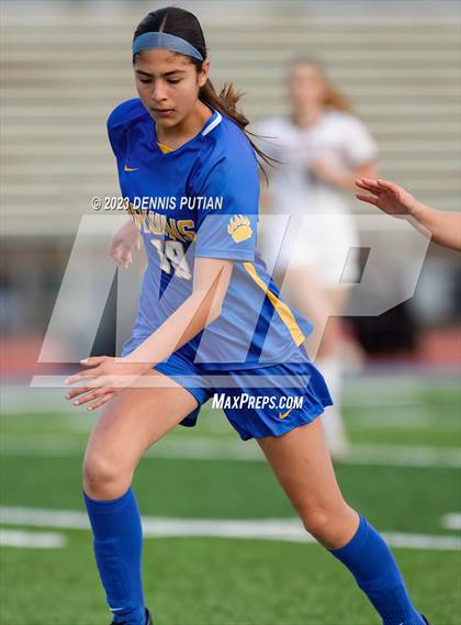 Thumbnail 1 in Sacred Heart Prep @ Santa Clara (CIF CCS DII Quarterfinals) photogallery.