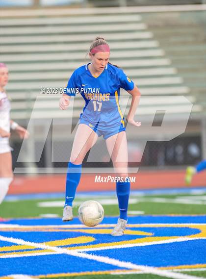 Thumbnail 3 in Sacred Heart Prep @ Santa Clara (CIF CCS DII Quarterfinals) photogallery.