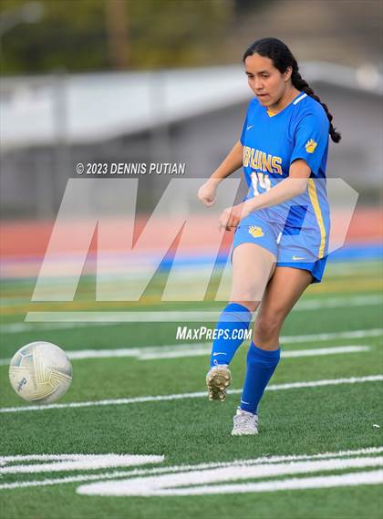 Thumbnail 1 in Sacred Heart Prep @ Santa Clara (CIF CCS DII Quarterfinals) photogallery.