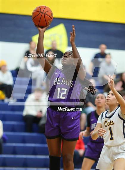 Thumbnail 2 in Winchester Thurston vs Shenango (Shenango Winter Tournament) photogallery.