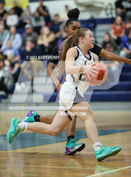 Thumbnail 2 in Winchester Thurston vs Shenango (Shenango Winter Tournament) photogallery.