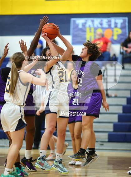 Thumbnail 1 in Winchester Thurston vs Shenango (Shenango Winter Tournament) photogallery.