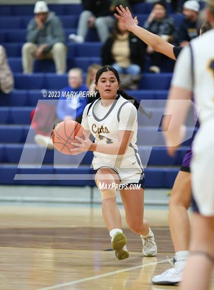 Thumbnail 2 in Winchester Thurston vs Shenango (Shenango Winter Tournament) photogallery.