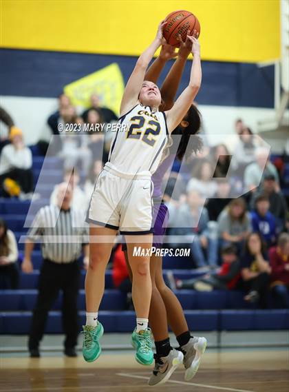 Thumbnail 1 in Winchester Thurston vs Shenango (Shenango Winter Tournament) photogallery.