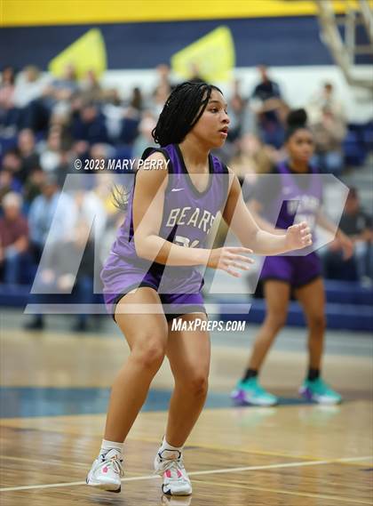 Thumbnail 3 in Winchester Thurston vs Shenango (Shenango Winter Tournament) photogallery.