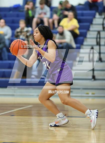 Thumbnail 1 in Winchester Thurston vs Shenango (Shenango Winter Tournament) photogallery.