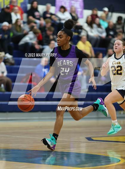 Thumbnail 3 in Winchester Thurston vs Shenango (Shenango Winter Tournament) photogallery.