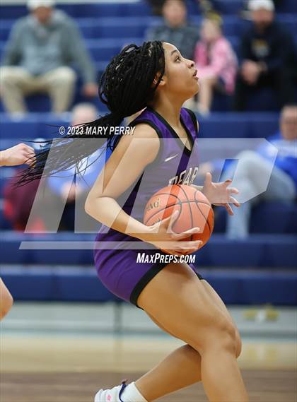 Thumbnail 2 in Winchester Thurston vs Shenango (Shenango Winter Tournament) photogallery.