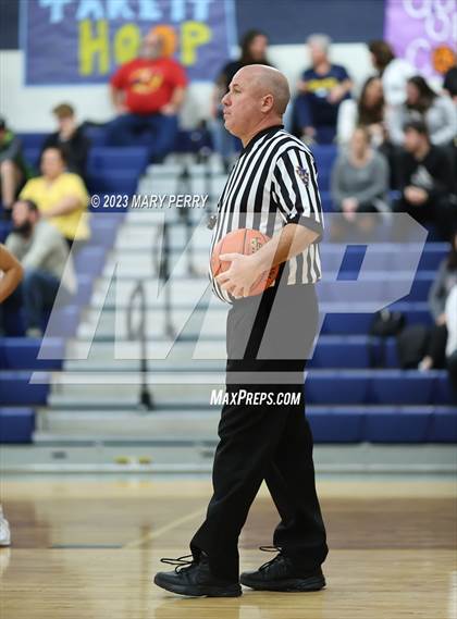 Thumbnail 1 in Winchester Thurston vs Shenango (Shenango Winter Tournament) photogallery.