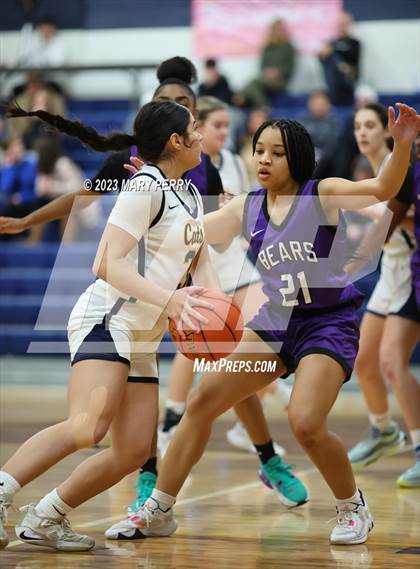 Thumbnail 3 in Winchester Thurston vs Shenango (Shenango Winter Tournament) photogallery.