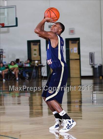 Thumbnail 3 in Klein Collins vs. Duncanville (McDonald's Texas Invitational) photogallery.