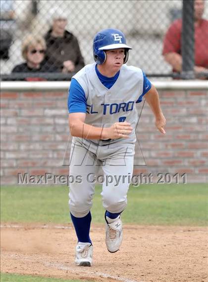 Thumbnail 1 in El Toro @ Esperanza photogallery.