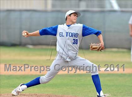 Thumbnail 3 in El Toro @ Esperanza photogallery.