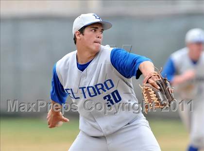 Thumbnail 2 in El Toro @ Esperanza photogallery.