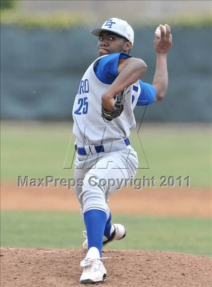Thumbnail 1 in El Toro @ Esperanza photogallery.