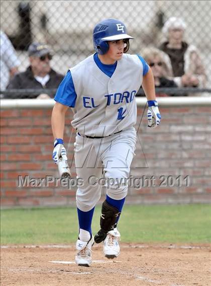 Thumbnail 3 in El Toro @ Esperanza photogallery.