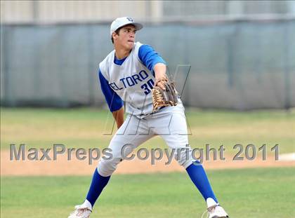 Thumbnail 2 in El Toro @ Esperanza photogallery.