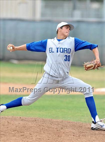 Thumbnail 1 in El Toro @ Esperanza photogallery.