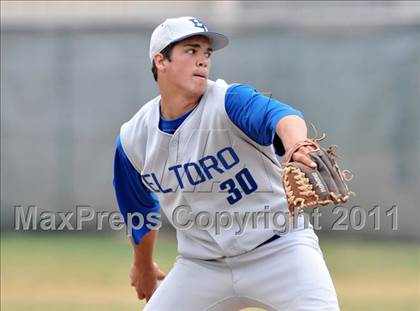 Thumbnail 2 in El Toro @ Esperanza photogallery.
