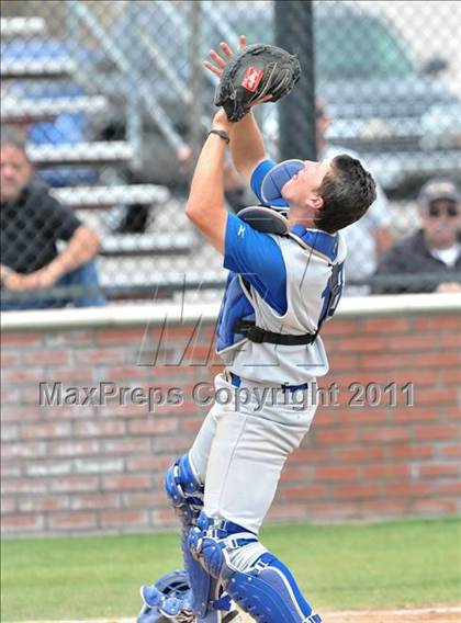 Thumbnail 3 in El Toro @ Esperanza photogallery.